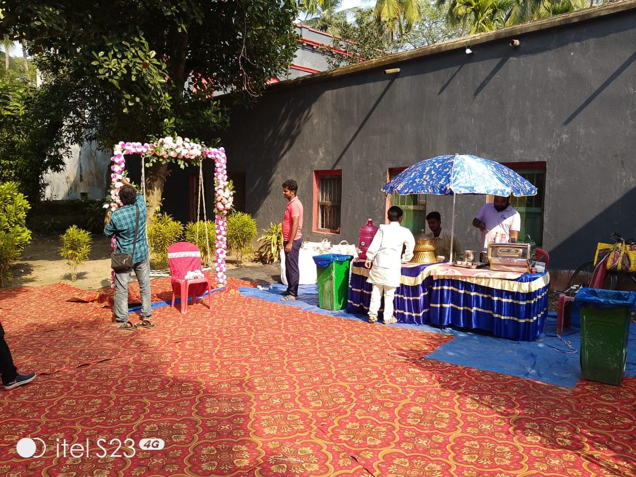 This is how you can also have your picnics planned!