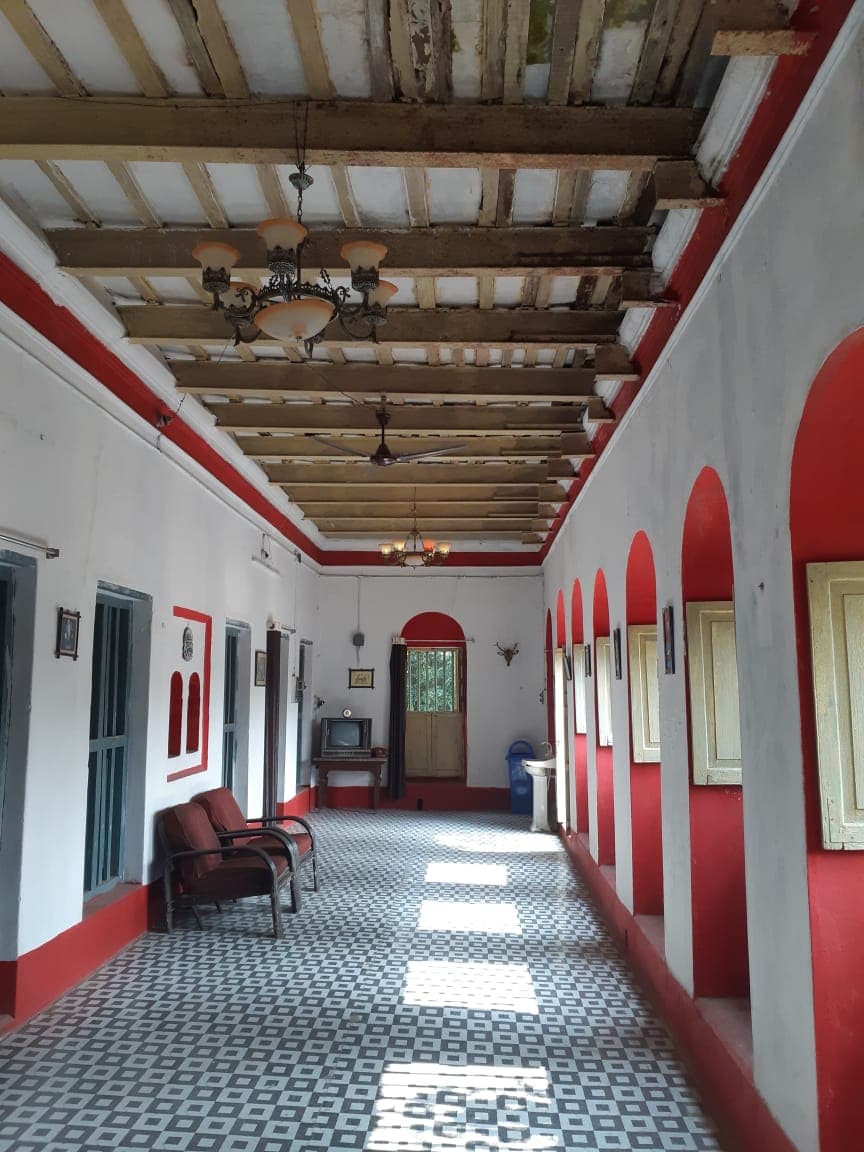 1st Floor Hall